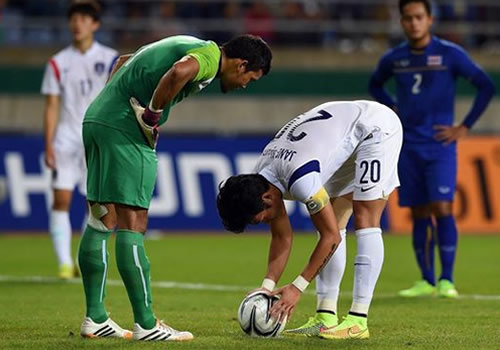 ฟุตบอล เกาหลีใต้ 2 – 0 ไทย